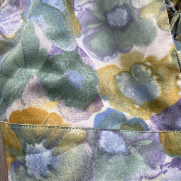 SHEIN Floral Halter Top - Picture 4 of 6